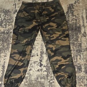 Men's Cargo Jogger Pants - Camouflage